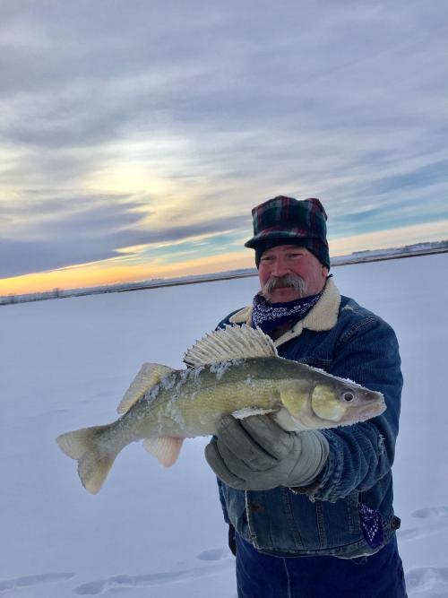 EAGLE LAKE, Alberta | Angler's Atlas