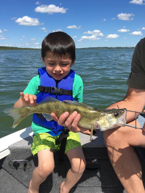 GULL LAKE, Alberta Angler's Atlas